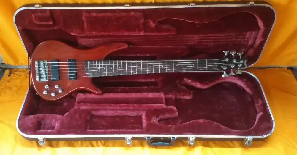 Active Bass Ibanez GSR 396 WN 6 Strings + Hardcae Ibanez Original