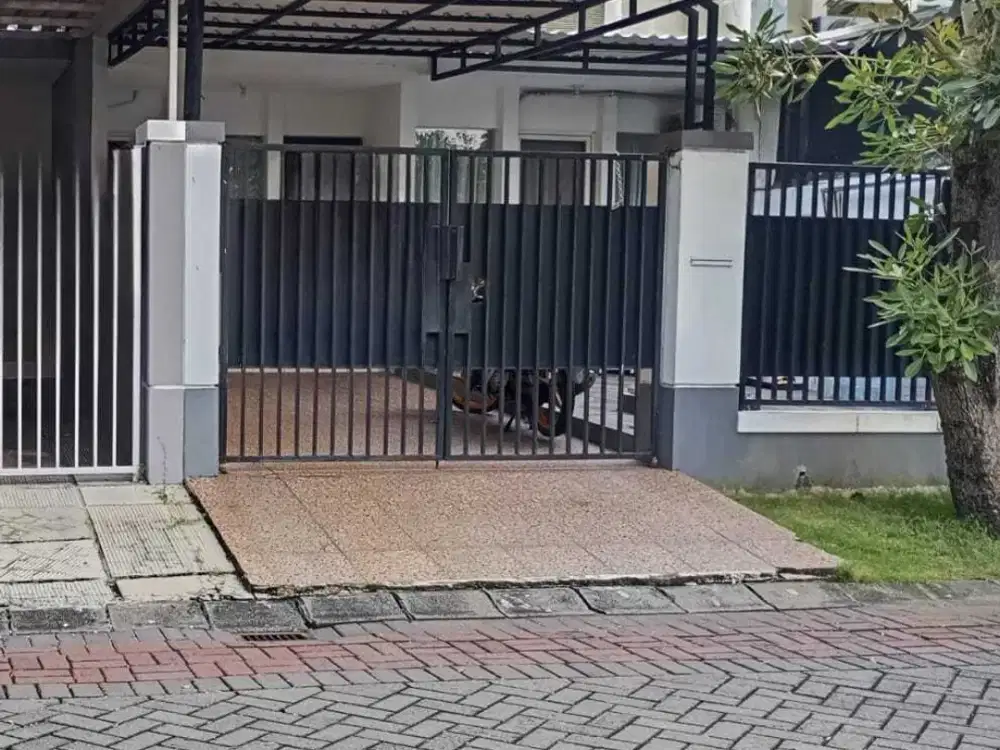 Dijual Rumah Alam Galaxy Surabaya Barat