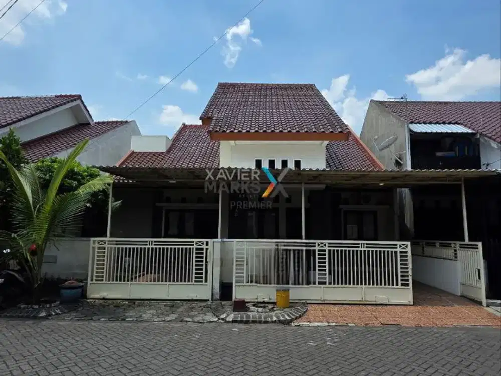 Dijual Rumah Semi Furnish di Jl Simpang LA Sucipto Malang