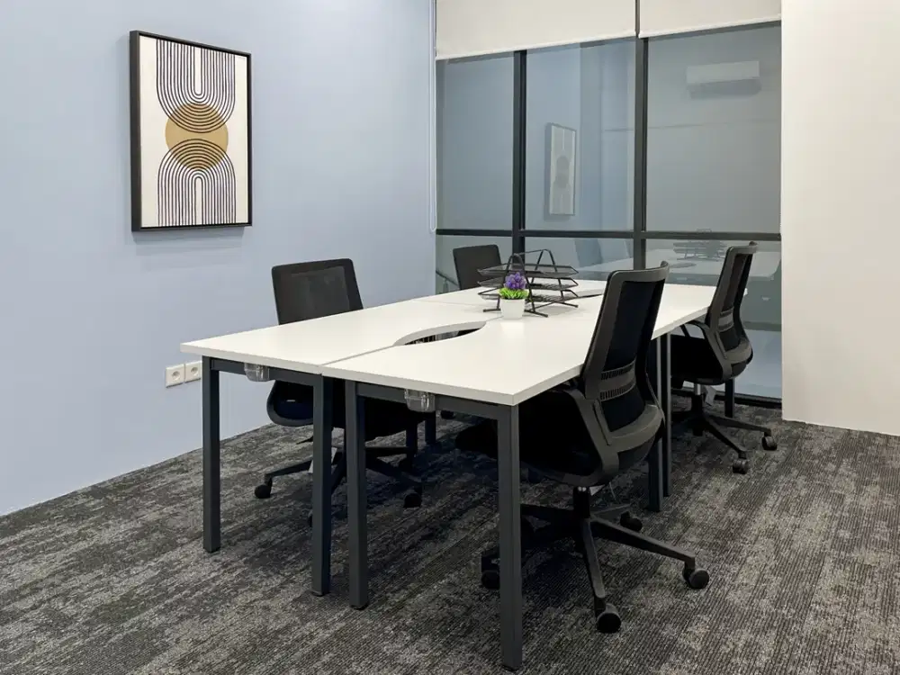 Regus - Delft Apartment (Kantor Pribadi 4 Orang)