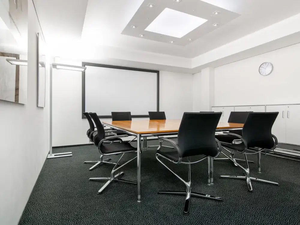 Regus - Menara Caraka (Kantor Pribadi 4 Orang)