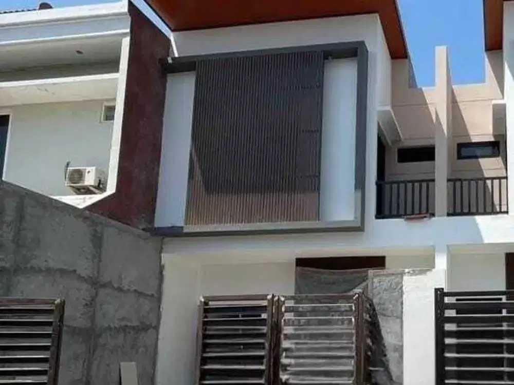 Rumah Sutorejo timur