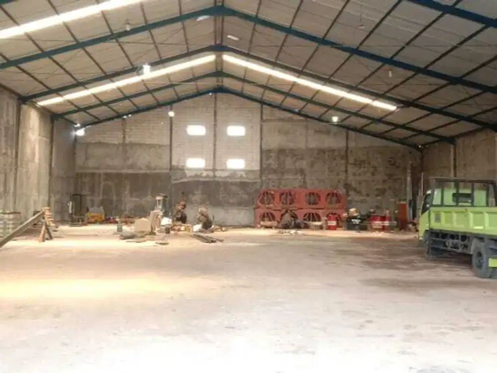Disewakan Gudang Randegansari