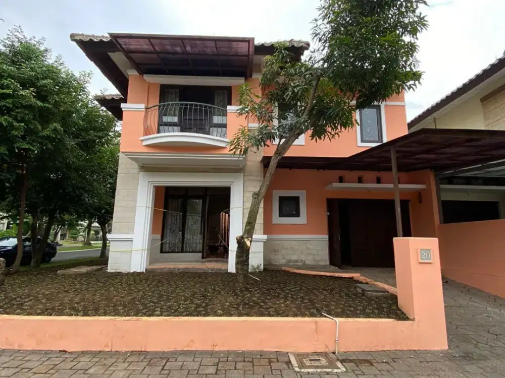 Sewa Rumah Posisi Hook di Wangsakerta Kota Baru Parahyangan Bandung