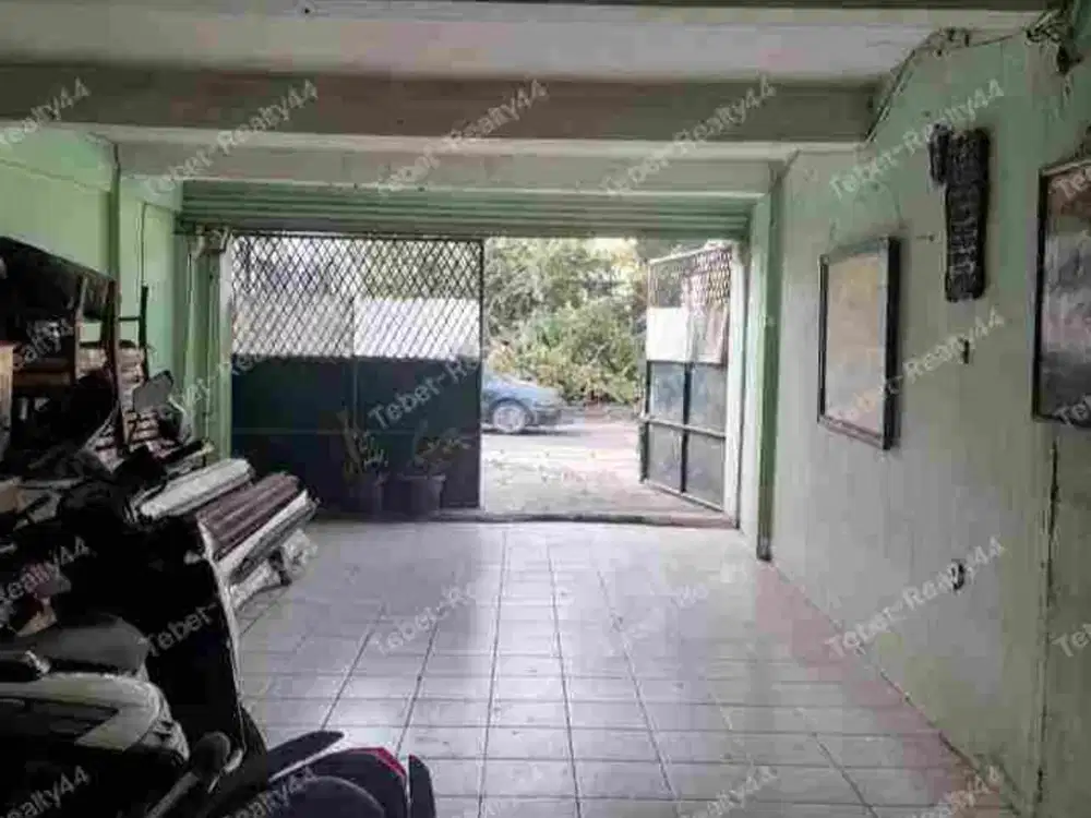 Disewakan MURAH tempat usaha di Tebet utk gudang kurir atau kargo di Tebet, Jalan 2 mobil