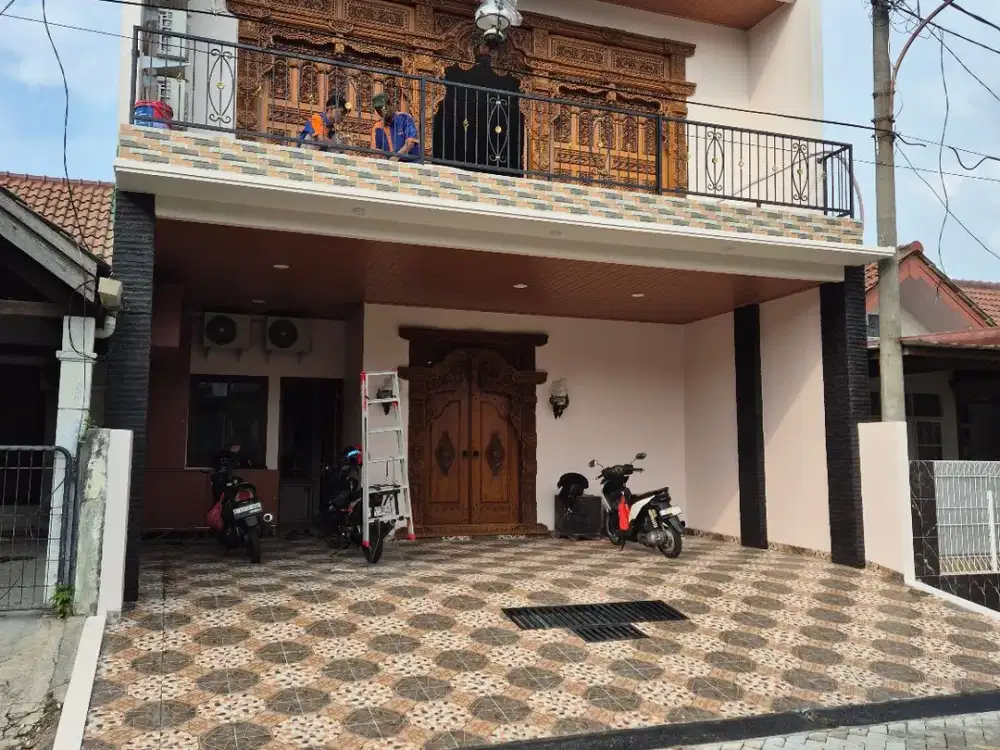 Rmh baru renov, pintu kayu jati, 3lt, 5kt, LT 144, siap huni @ Jl Anyelir Kemang Pratama 2, Bekasi