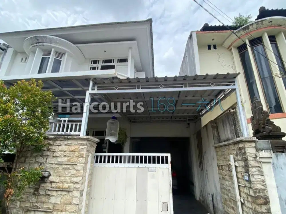 Rumah 2 Lantai di Kawasan Gatot Subroto