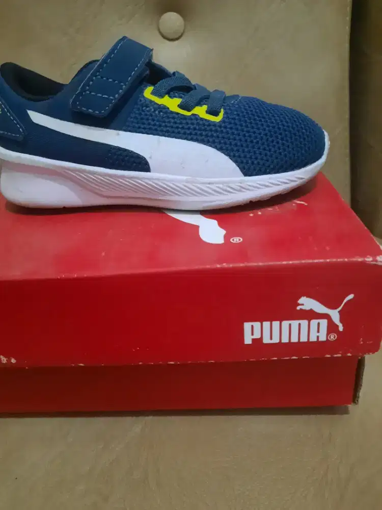Sepatu puma running ukuran 7 / 24