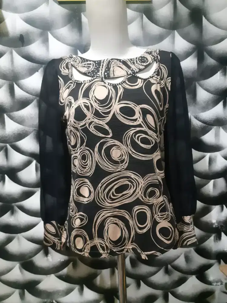 Atasan pesta wanita preloved tjap karoeng