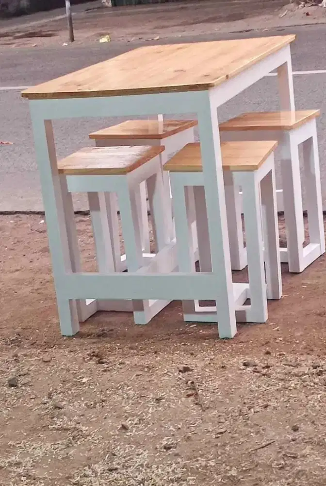 meja makan 1 set UK 100x50x75