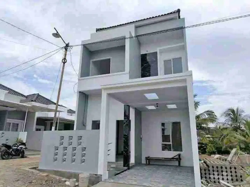 DI JUAL RUMAH 2 LANTAI TENGAH KOTA HARGA 1 LANTAI PROMO TERBATAS