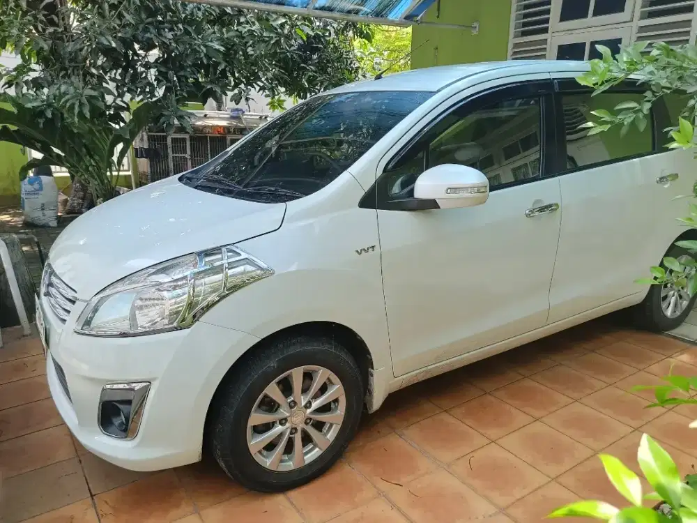 Suzuki Ertiga GX MT Putih 2013
