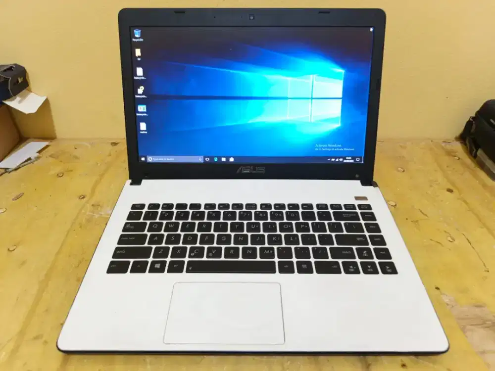 Asus X401u Ssd 120gb sudah Amd Second