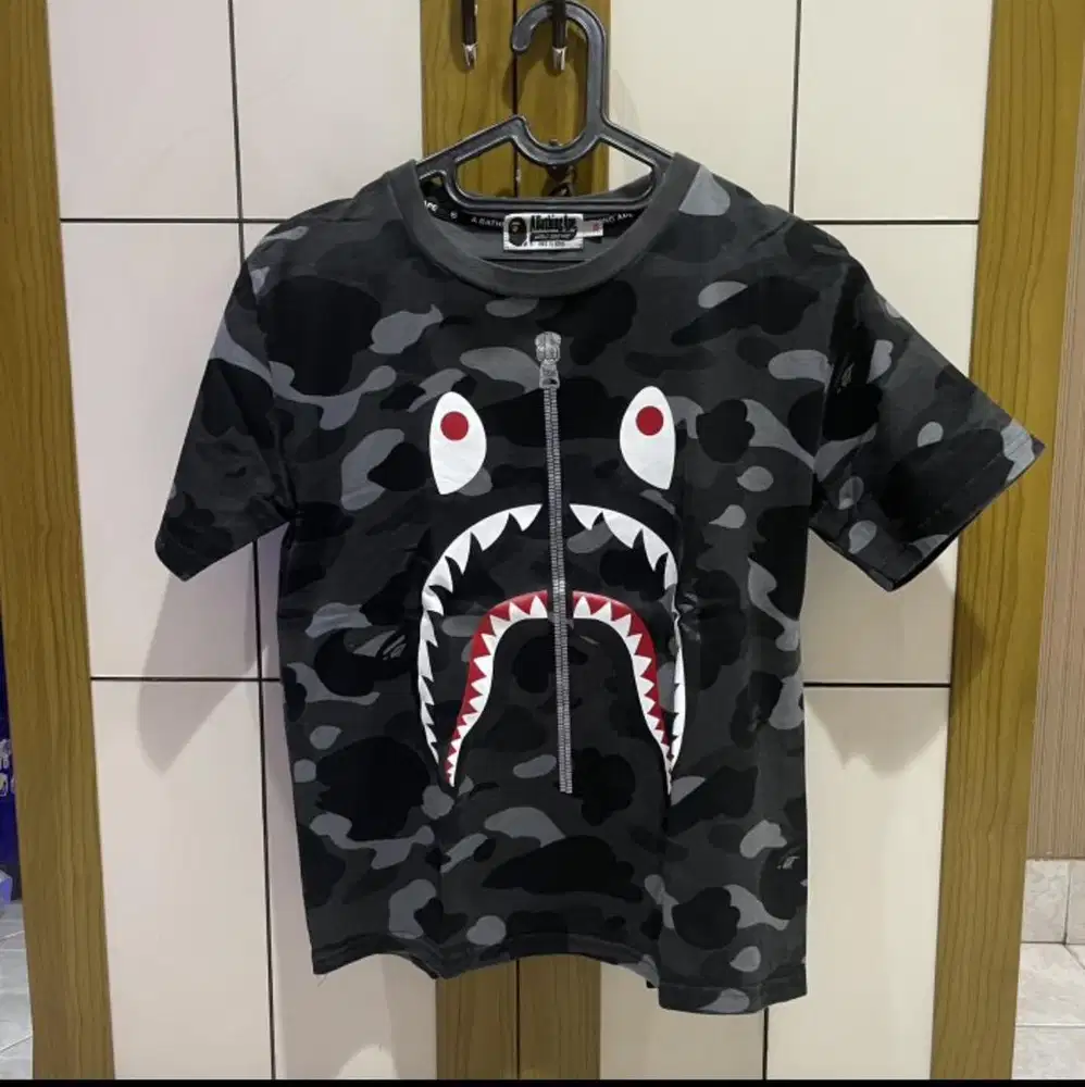 Kaos Bape A Bathing Ape Shark Black Camo PONR Tee ORIGINAL 100%
