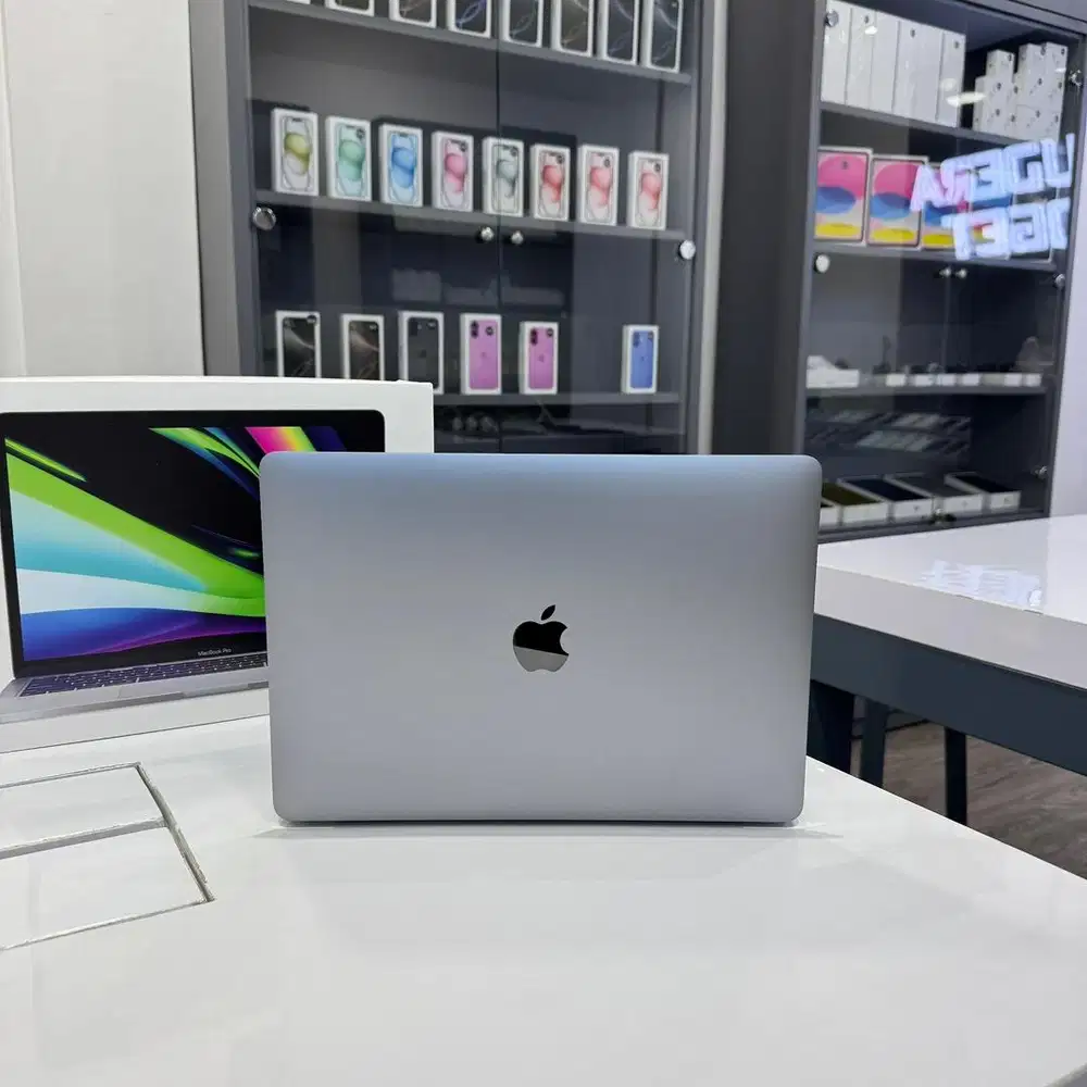 Macbook Pro M2 Touchbar 256GB iBox