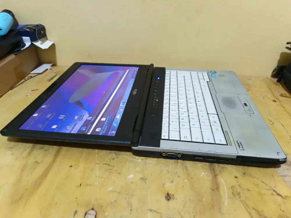Fujitsu s781 Gen 2 Core i7 Ram 8gb Second
