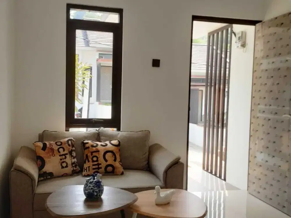 Dijual rumah 2 kamar tidur dekat kota baru Parahyangan