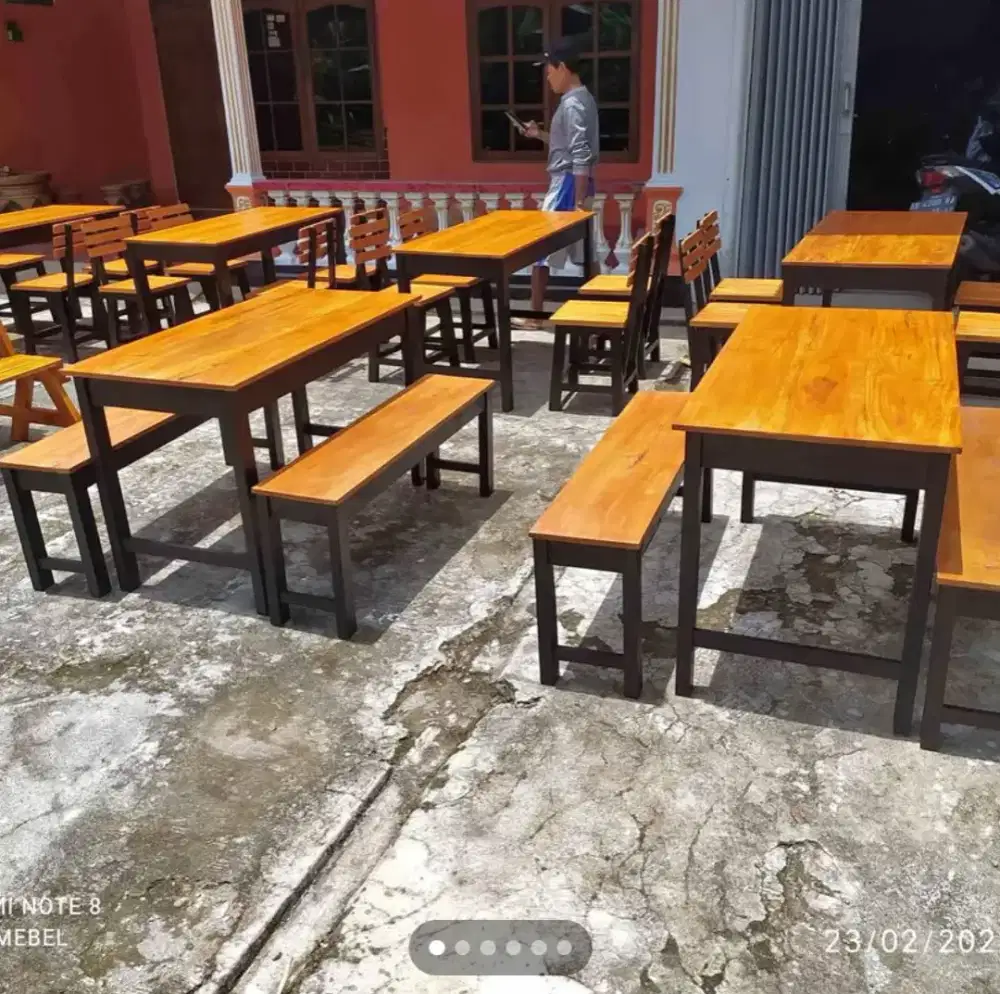di juwal meja kursi lestoran 1 set