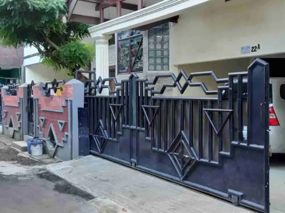 Dijual Rumah Murah Strategis 450 m² Lokasi  Bintara Bekasi Barat Kota Bekas.