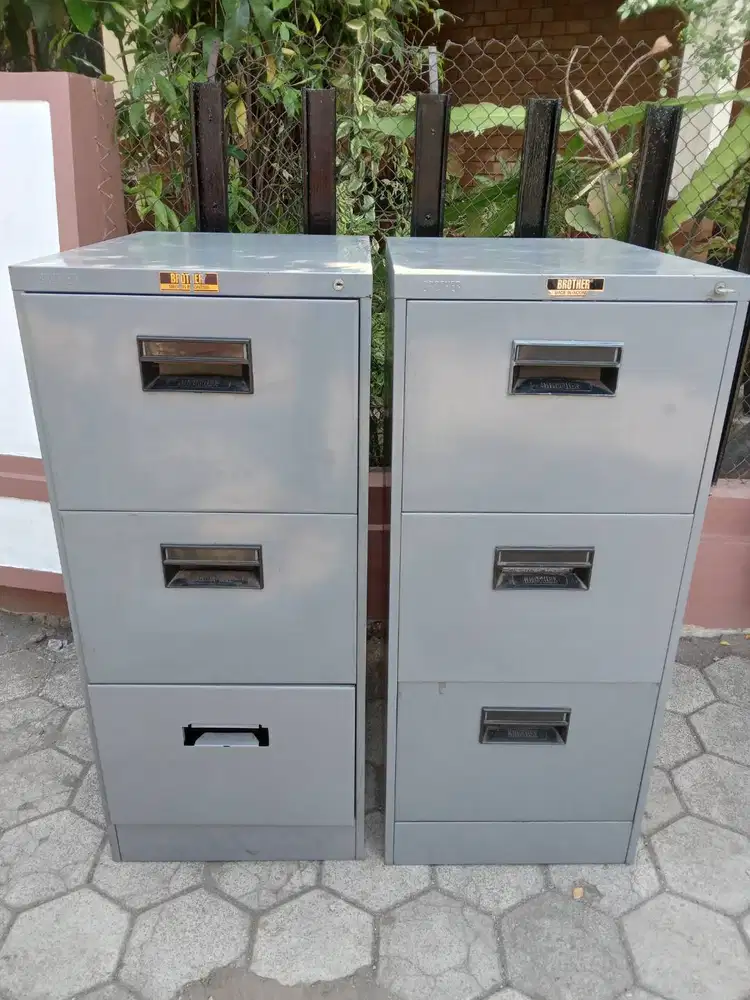filling cabinet 3 laci Brother murah bekas