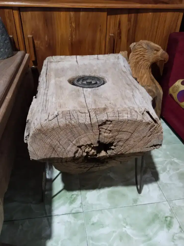 Meja lesung kayu jati utuh