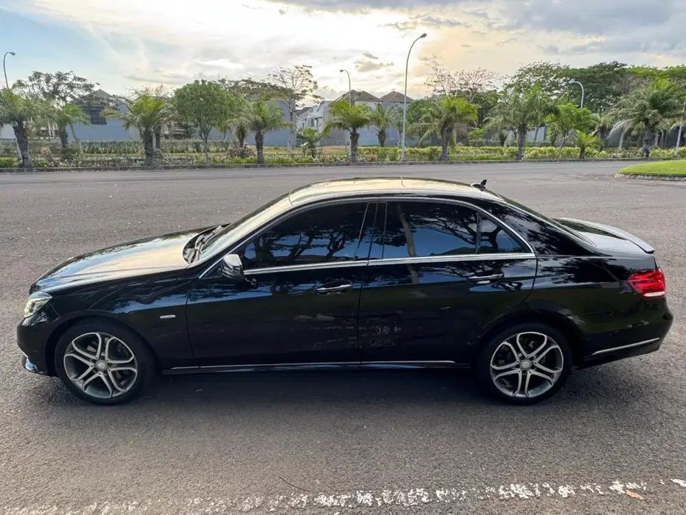DiJual Mercedes Benz E250