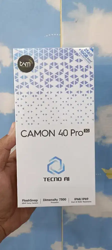 TECNO CAMON 40 PRO 5G RAM 8/256GB