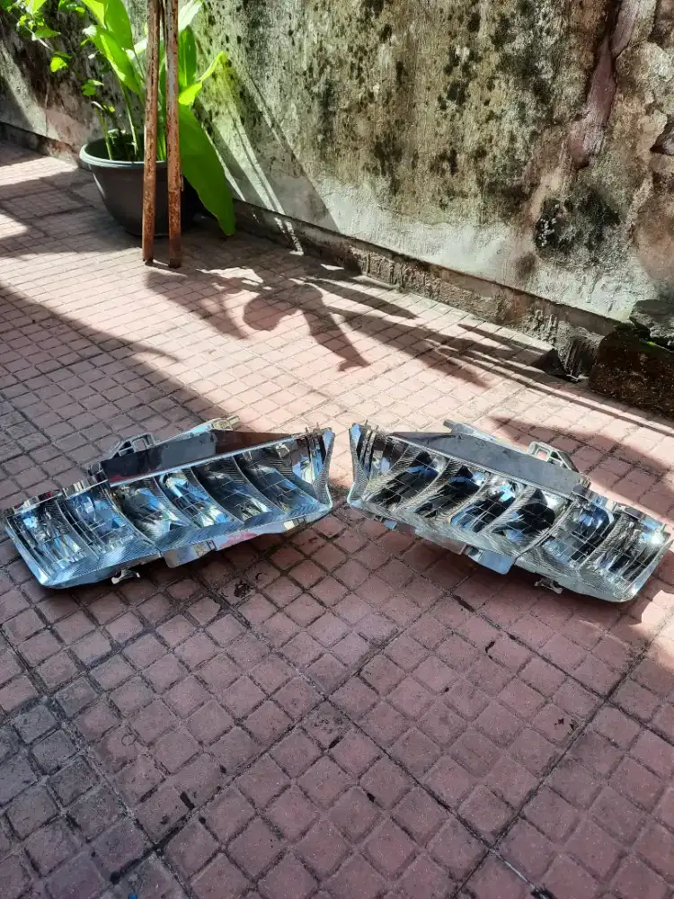 REFLEKTOR HEADLAMP TOYOTA RAIZE ORIGINAL