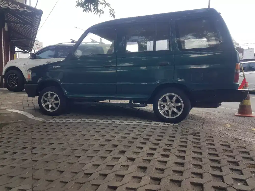 Kijang super 1991 6 speed