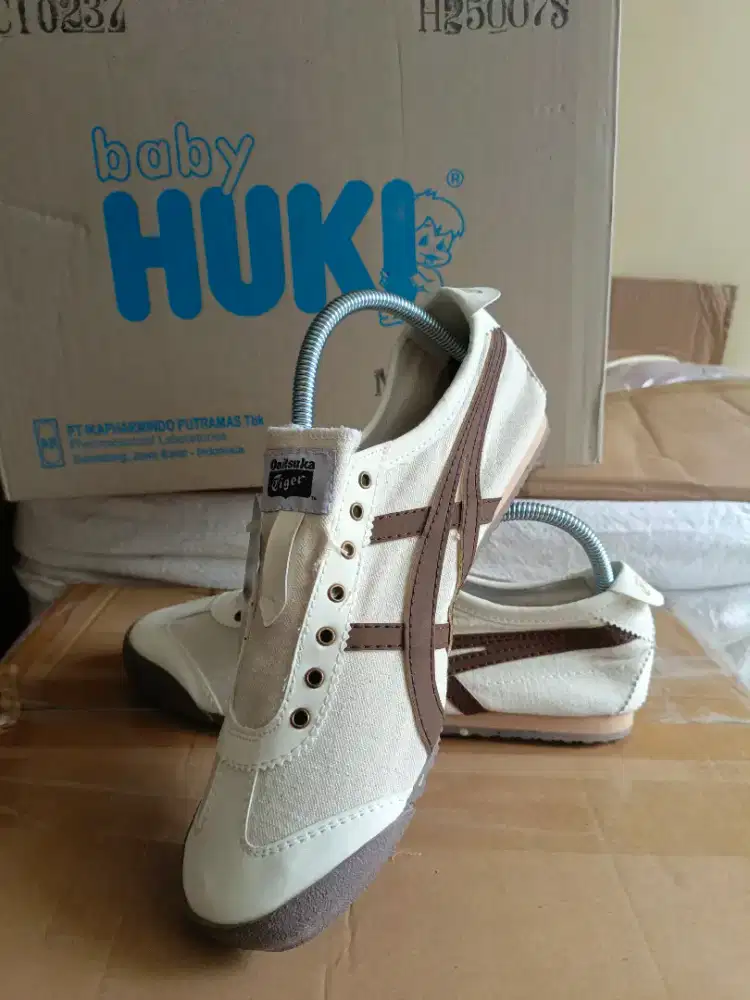 Sepatu Onitsuka Slip On Uk 42