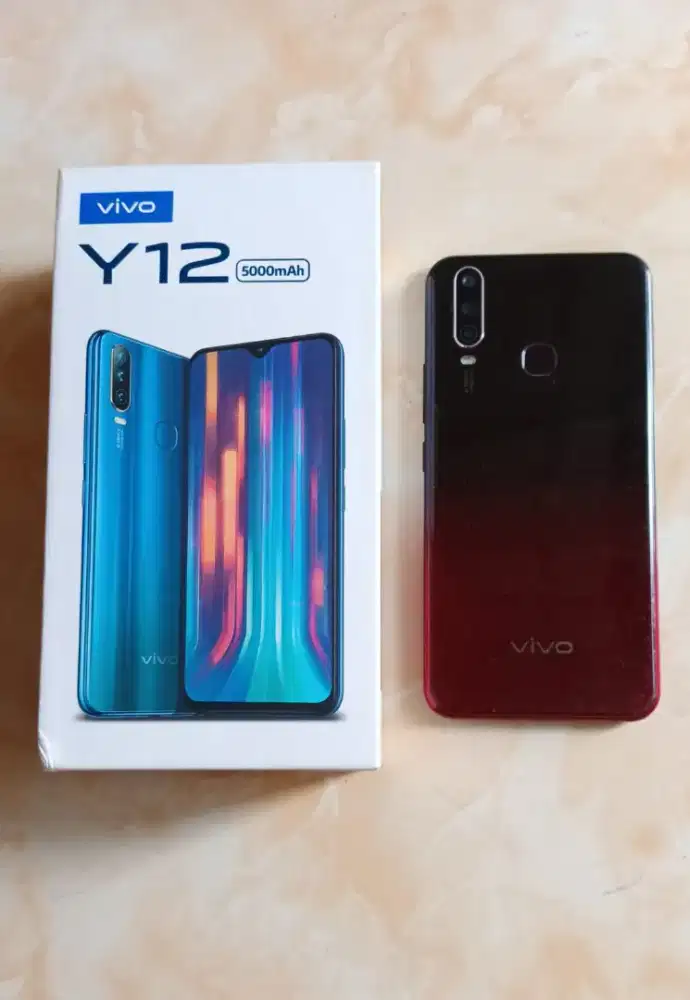Di jual hp Vivo y12 RAM 3/32 (pemakaian cewek)