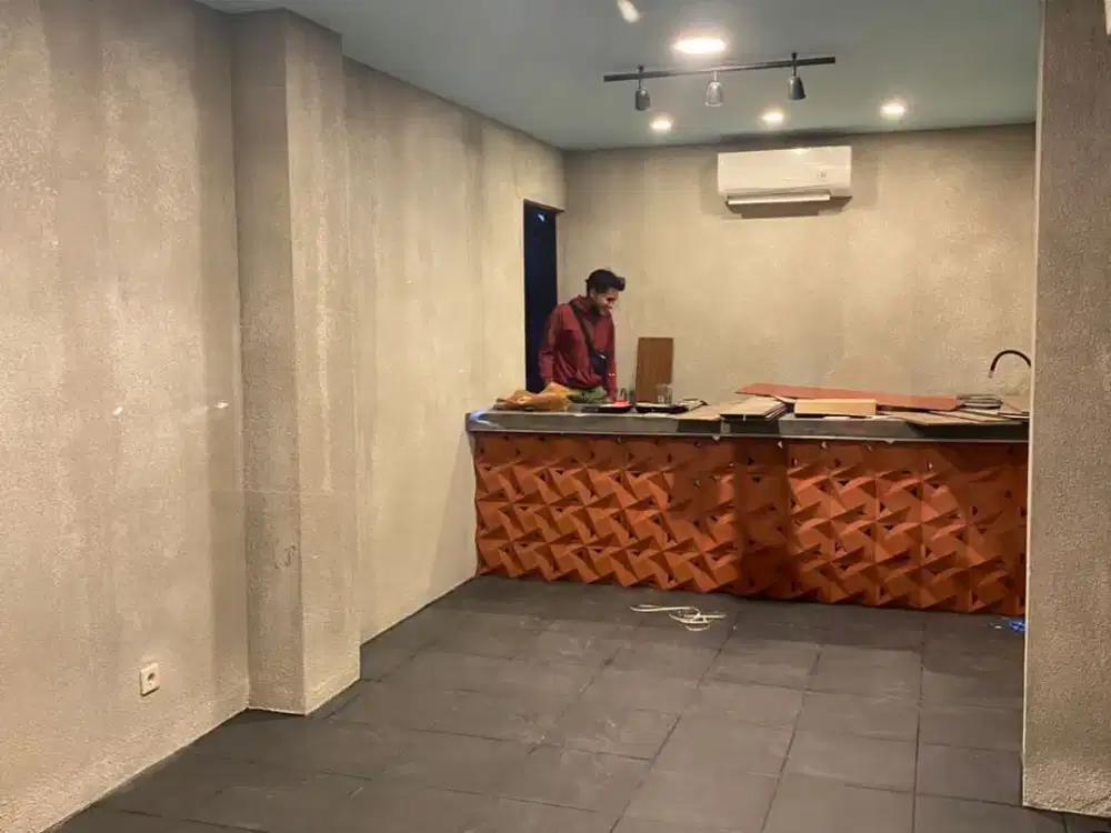 Sewa Ruang Usaha Strategis di Kemang Timur, Jakarta Selatan – Cocok untuk Cafe, Harga Nego Rp 150 Jt/Tahun