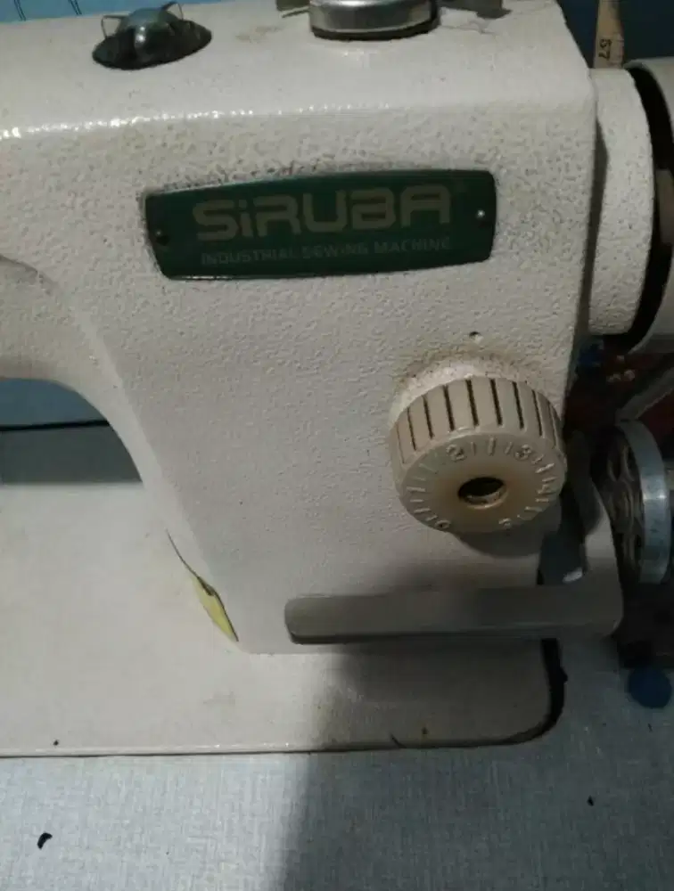 Mesin jahit SIRUBA dan mesin OBRAS