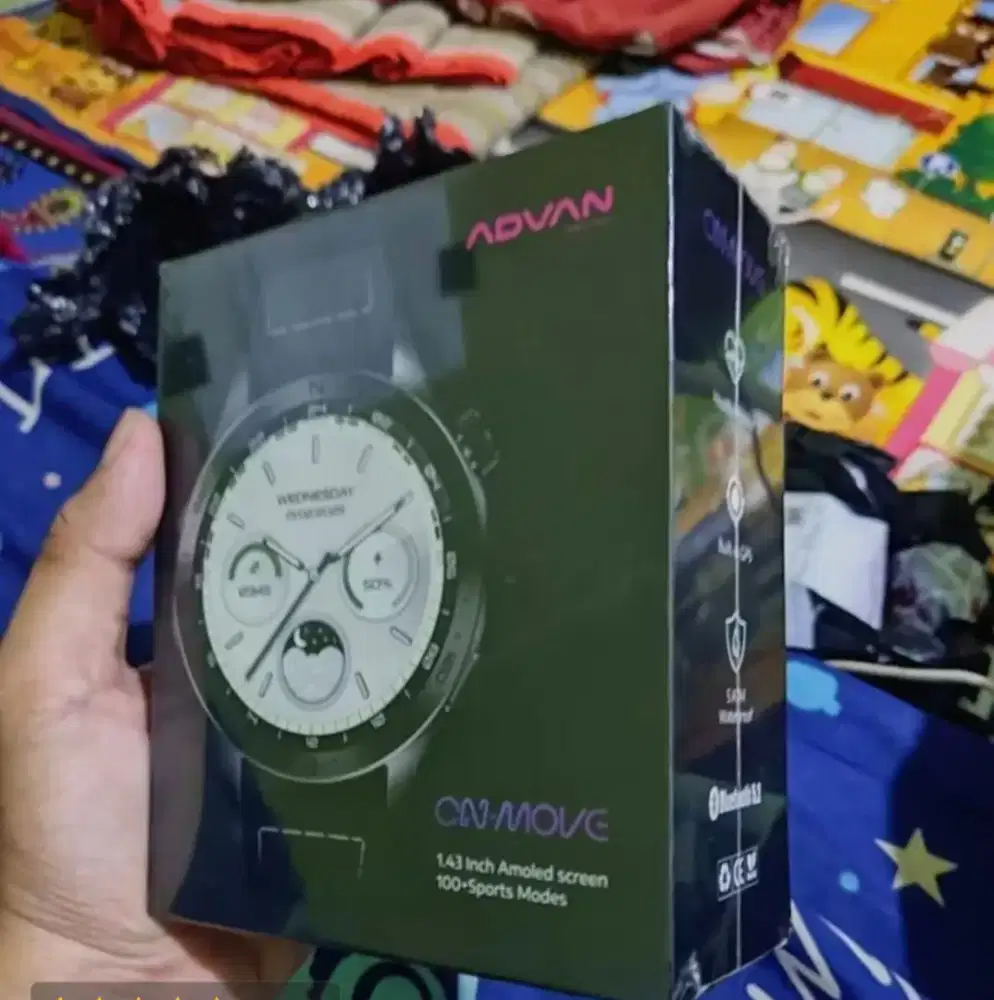 Smartwatch Advan on move layar amoled ada gps