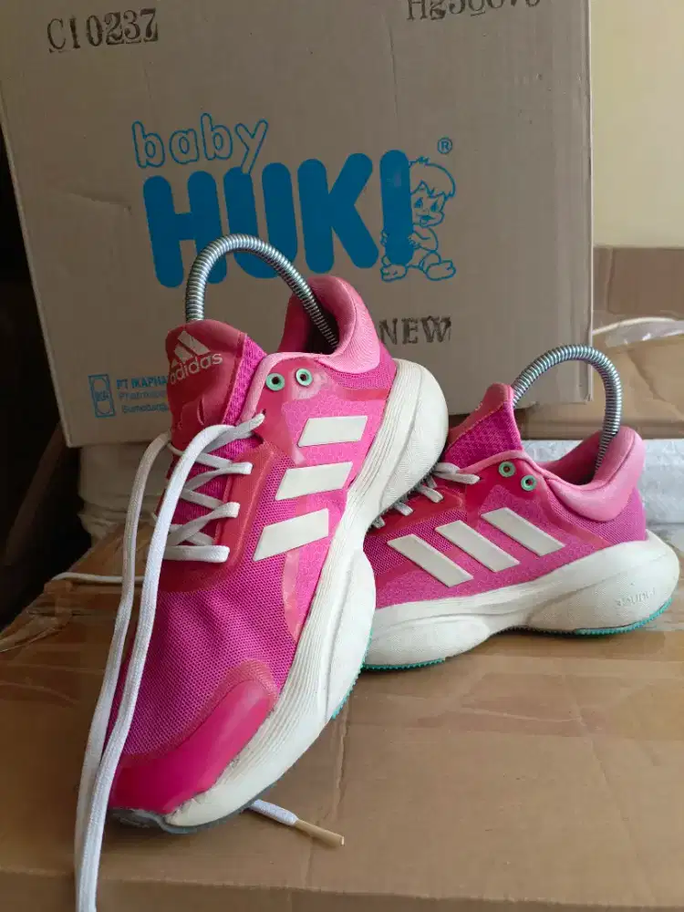 Sepatu Adidas Pink Uk 38
