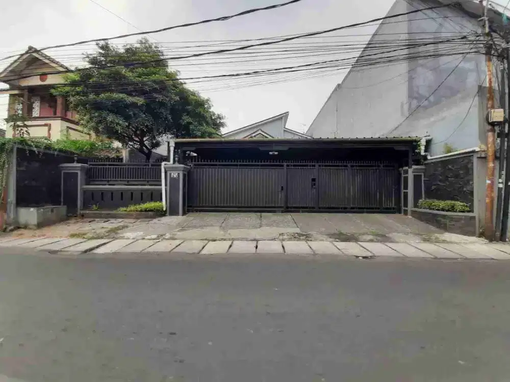 Dijual BU Rumah mewah di pinggir jalan raya Baru Ampar Condet Jakarta timur