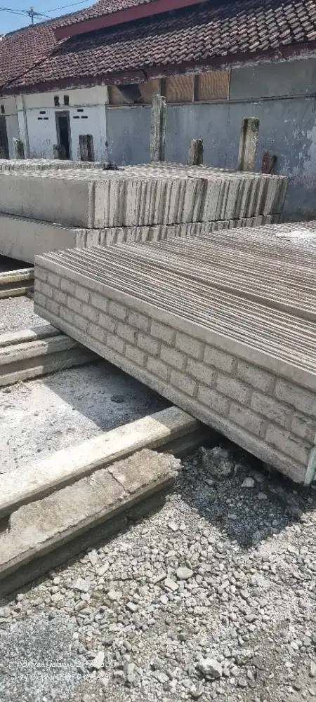 Panel beton motif dan polos