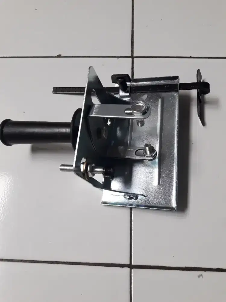 Dudukan gerinda tangan 4 inch