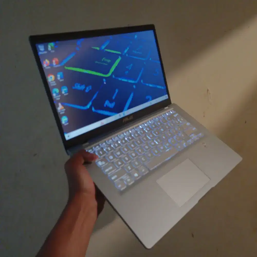 Jual asus vivobook silver i3 gen 10