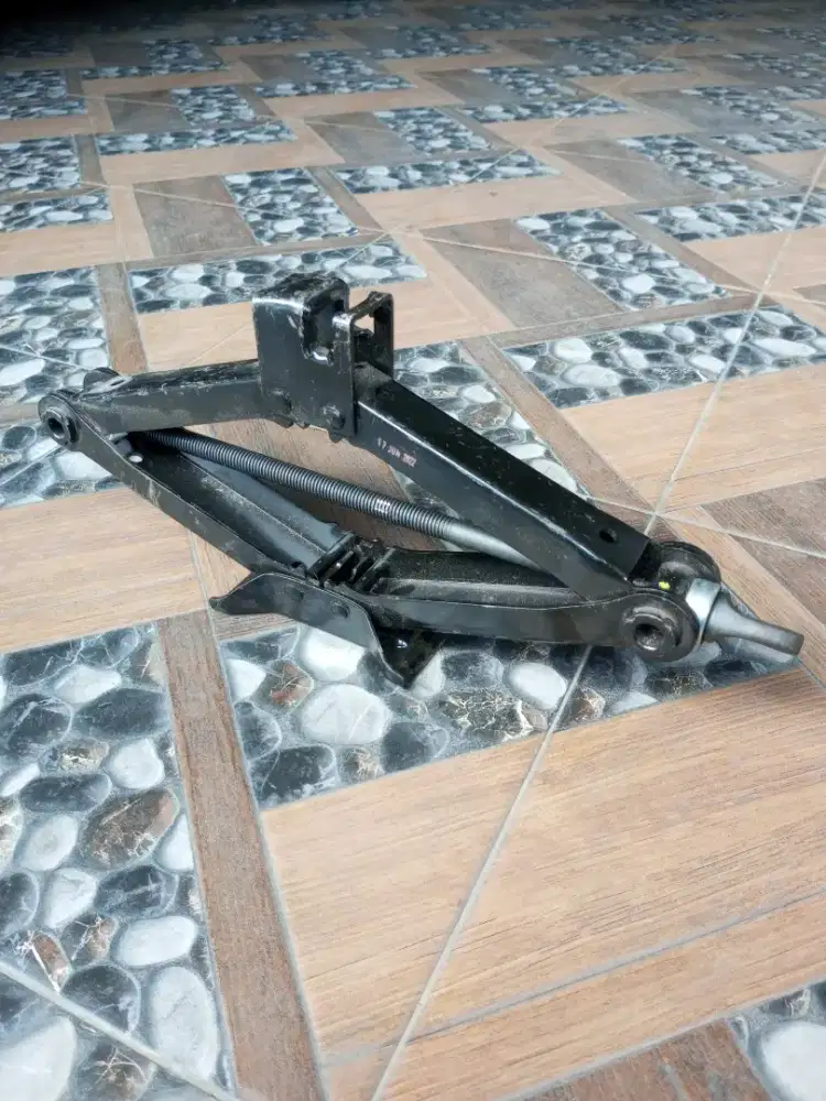 Dongkrak mobil Ori plat tebal