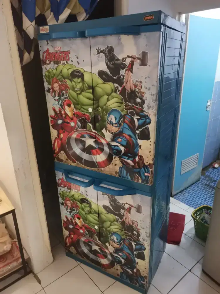 Lemari anak plastik 2 susun kondisi normal pemakaian