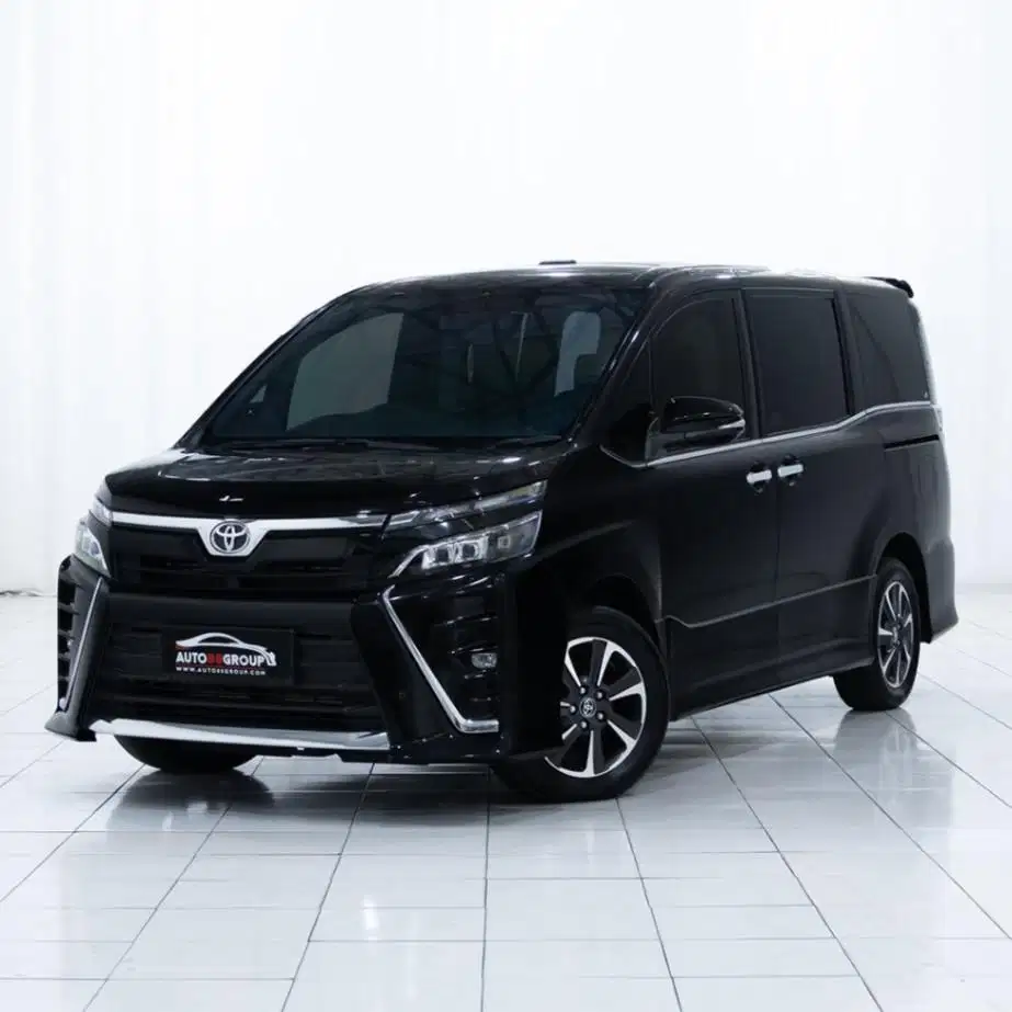 TOYOTA ALL NEW VOXY (HITAM) 2.0 A/T (2019)