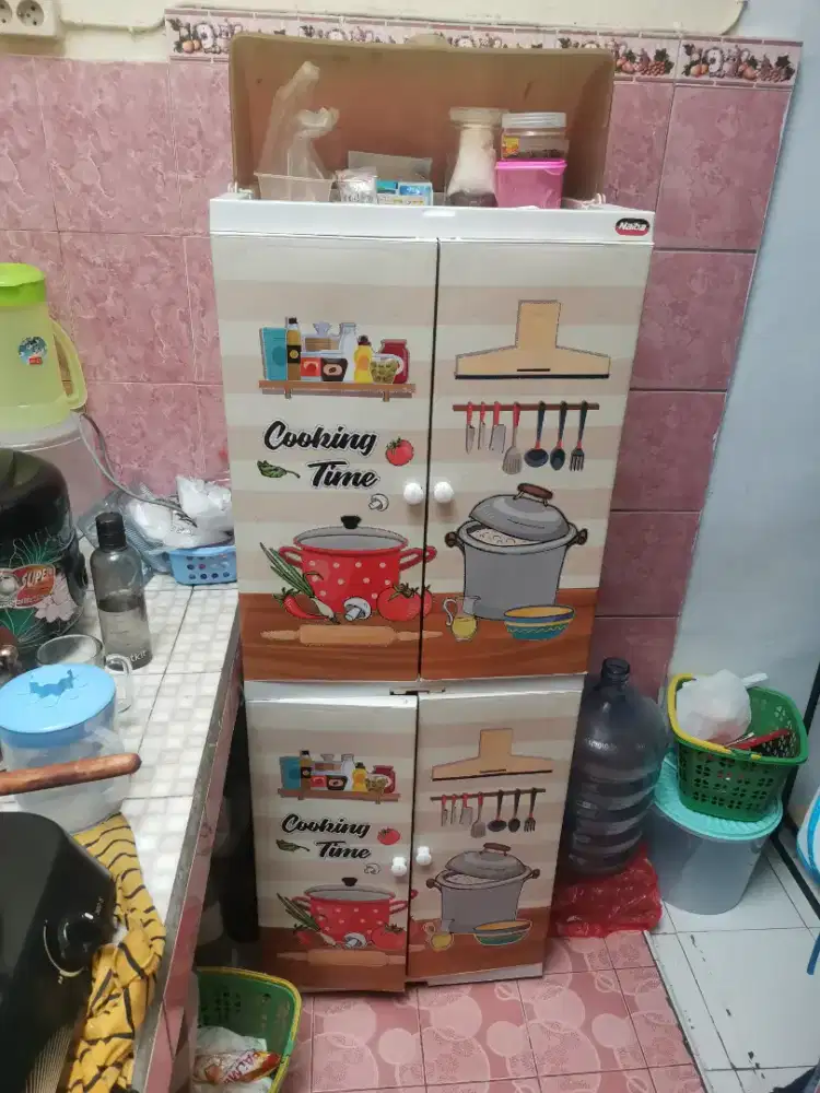 Lemari dapur plastik 2 pintu