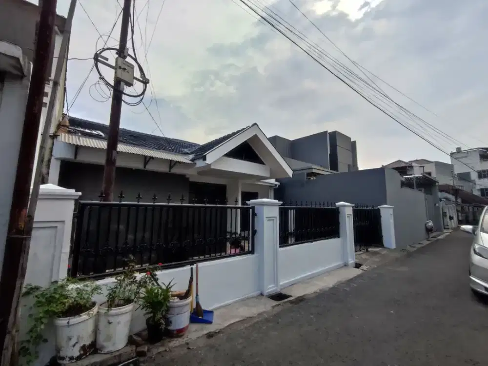 Rumah Mewah Murah Strategis pusat kota bagus di Jl Leuwi Sari, Bandung