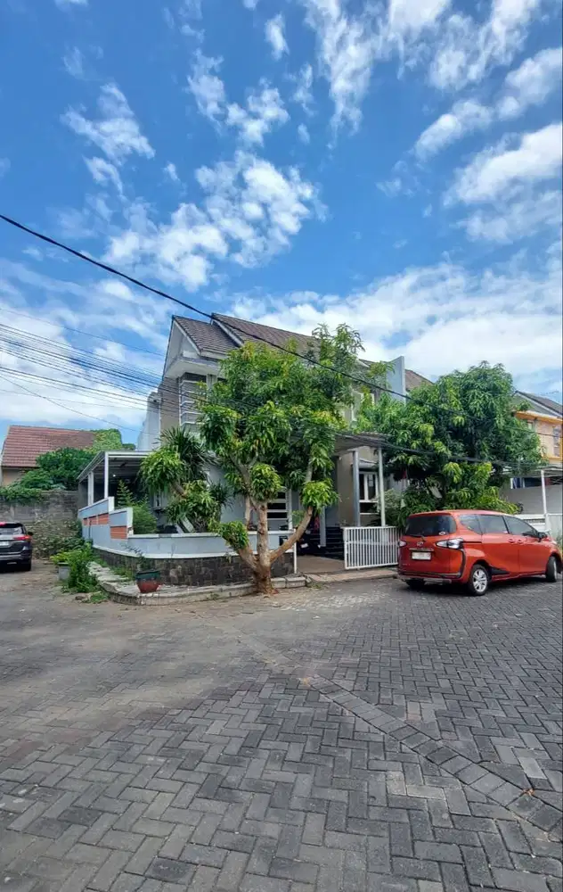 DIJUAL RUMAH ONE GATE SYSTEM DARUL AISYAH GKB GRESIK