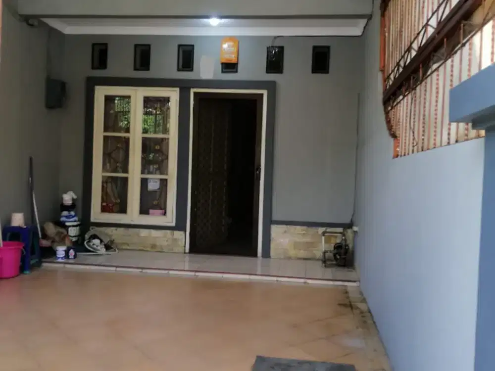Disewakan Rumah di Taman Palem Lestari Cengkareng, Jakarta Barat
