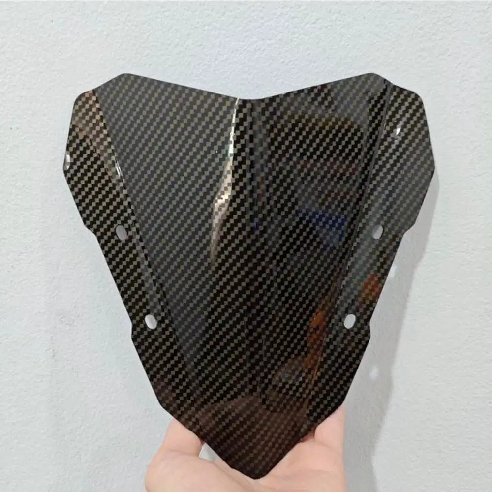 Windshield aerox alpha carbon