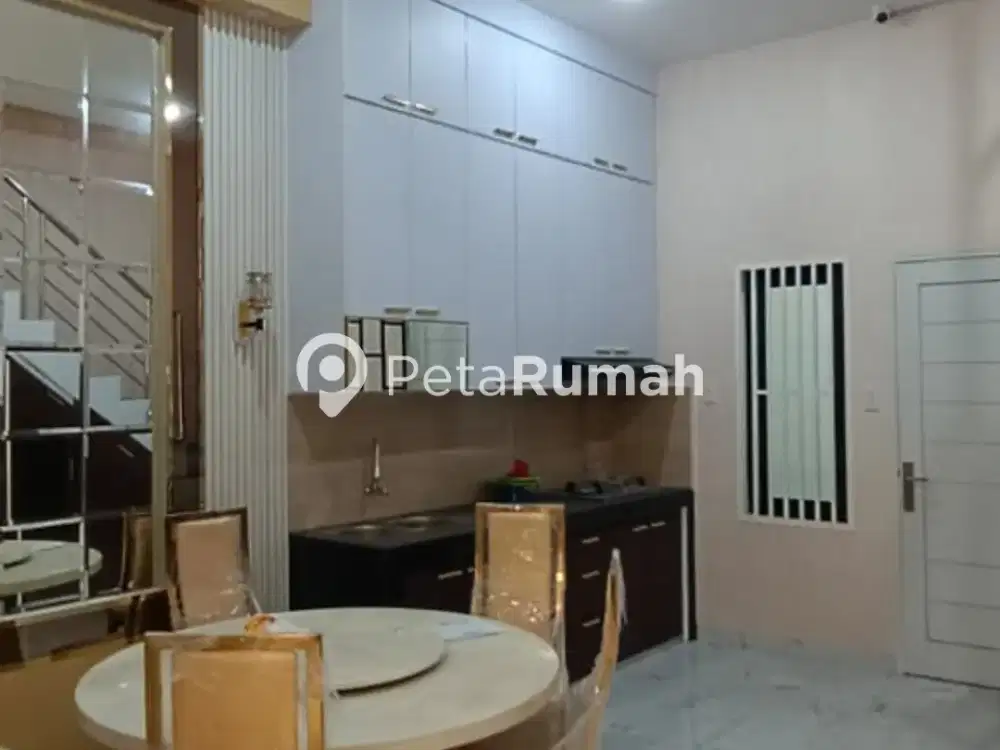 DIJUAL TOWNHOUSE KOMPLEK BERJAYA MANSION - DAERAH PANCING