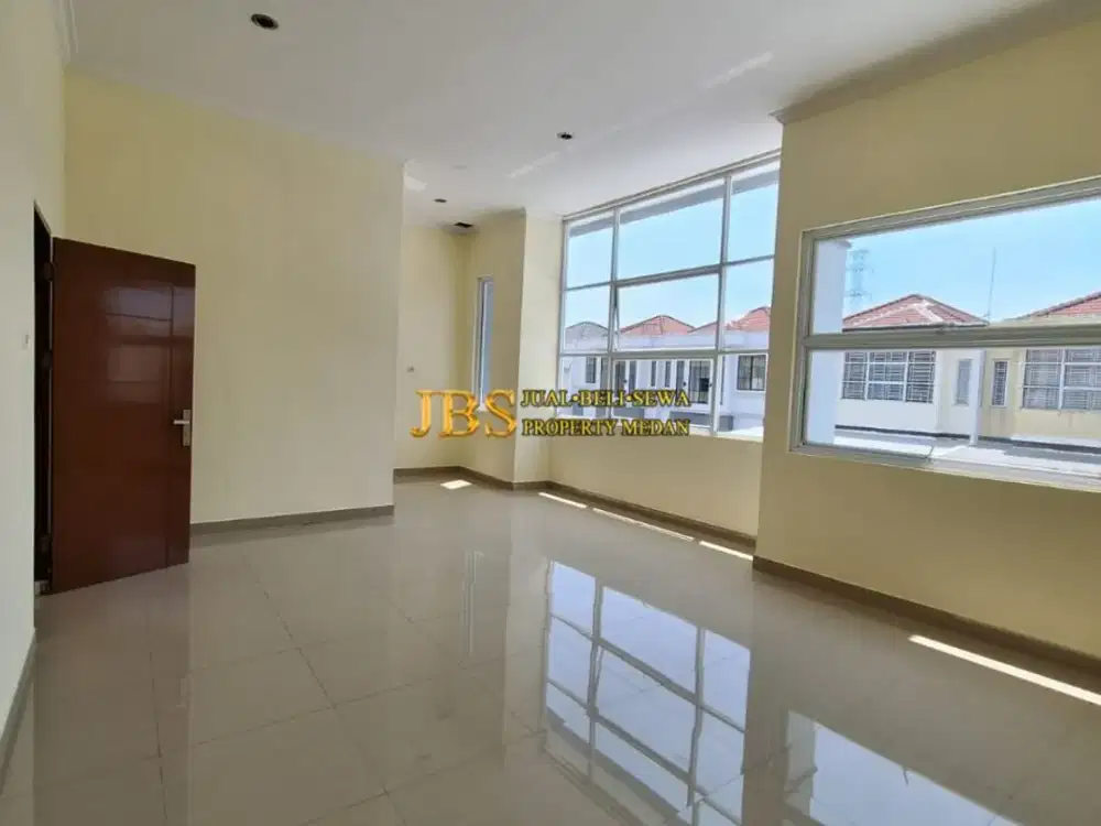 Rumah 2 Tingkat Dijual di Komplek Green Park - Medan Cluster Olive