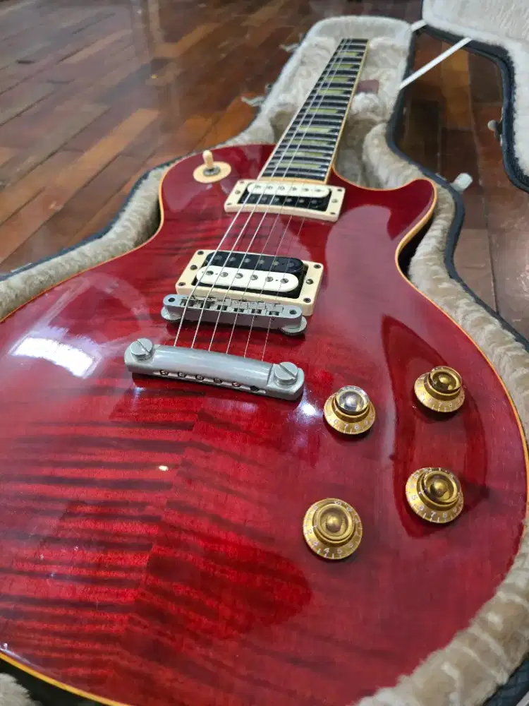 1999 Gibson Les Paul Classic Plus USA Transculent Cherry Red